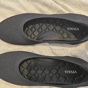 Vivaia Round Toe Flats with Quilted Insoles (Claire)